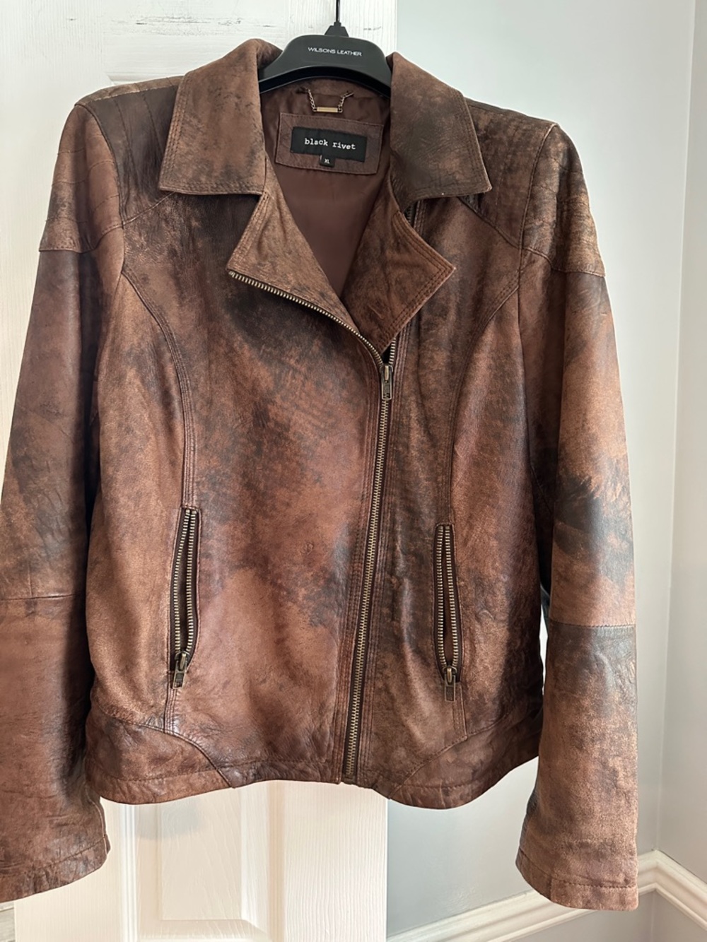 Women’s Black Rivet Distressed Brown Leather Moto Jacket XL Perfect Condition